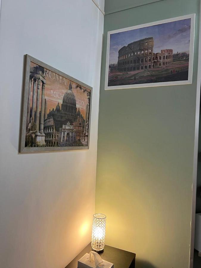 La Rosa Di Roma Colosseo Apartment Bagian luar foto