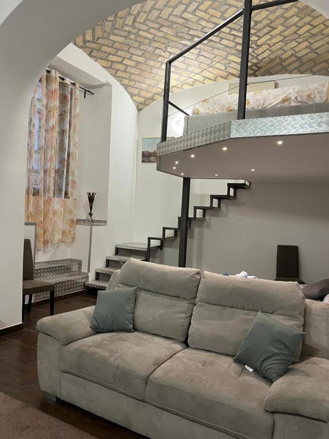 La Rosa Di Roma Colosseo Apartment Bagian luar foto